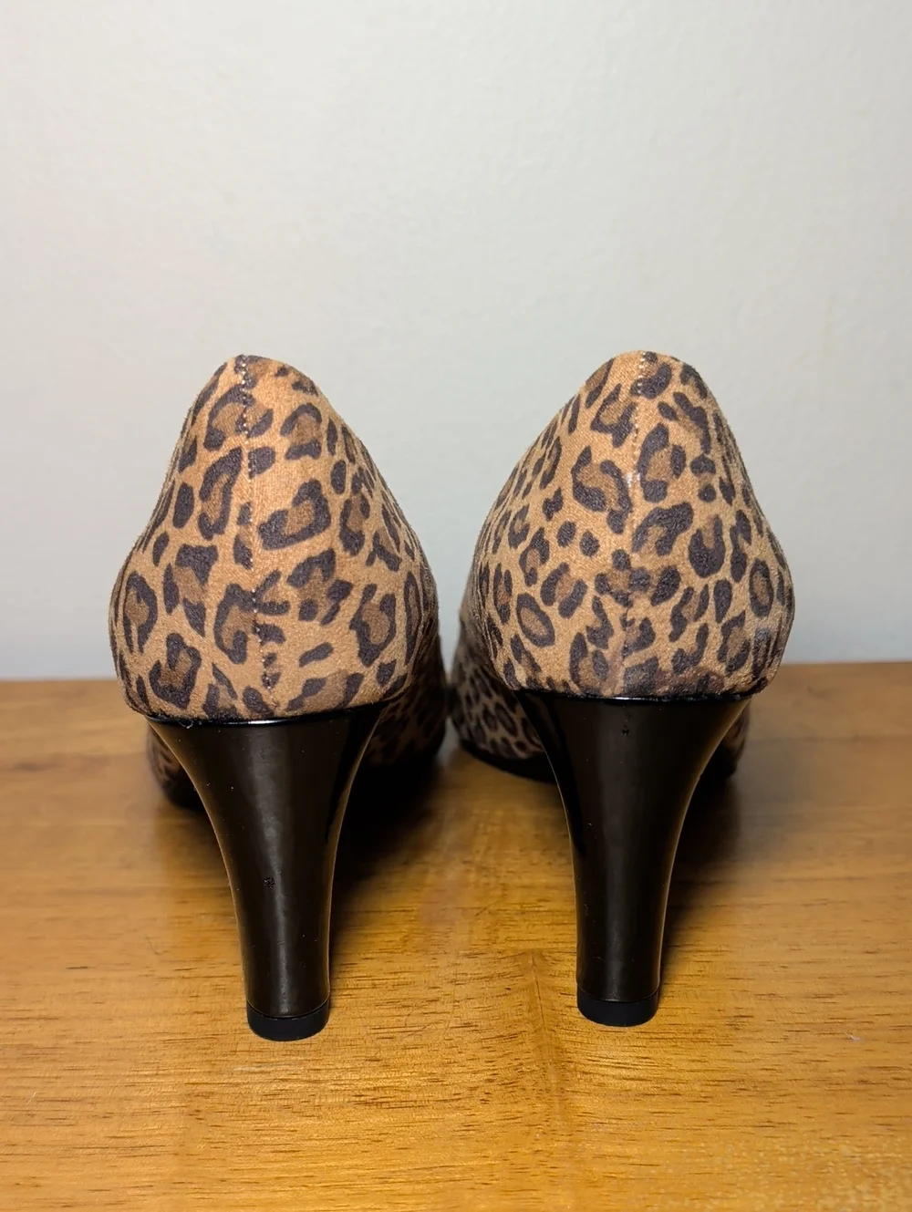 Bandolino Lantana Pumps Leopard Print Brown Black Heels Office Women's Size 8
